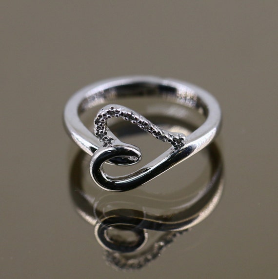 Vintage Size 6.75 Classy Shiny Scroll Twisted Heart Love Valentine