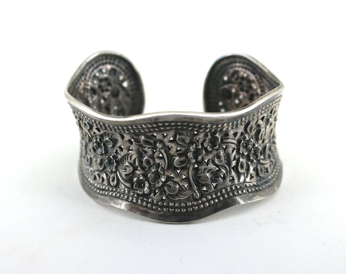 Vintage Floral Textured Cuff Bracelet Sterling Silver Br 414