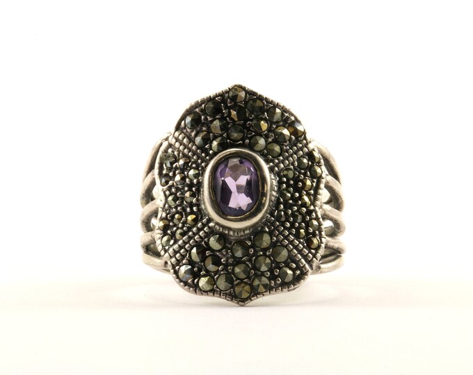 Vintage Size 6.75 Scroll Design Amethyst Marcasite Cocktail Ring 925 Sterling Silver RG 3193