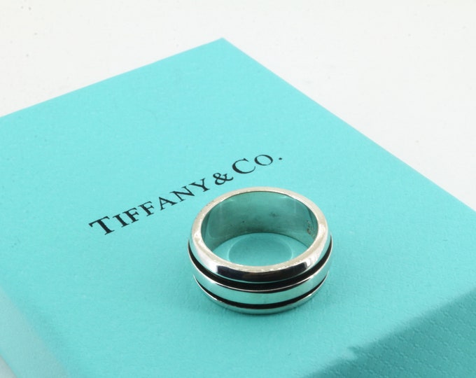 Authentic Tiffany & Co  Band Ring 925 Sterling Silver Size 8  RG 1935