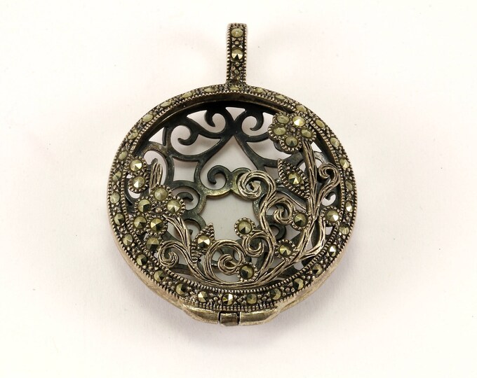 Vintage Flower Marcasite Design Locked Pendant 925 Sterling Silver PD 1441
