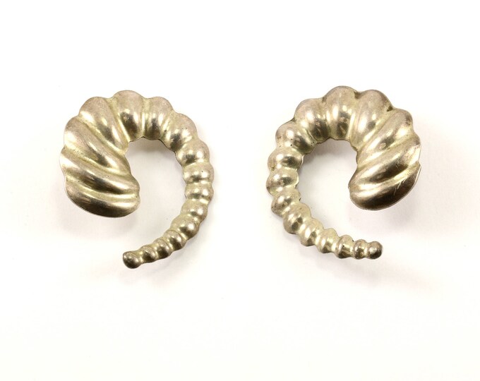 Vintage Scroll Design Stud Earrings 925 Sterling Silver ER 898