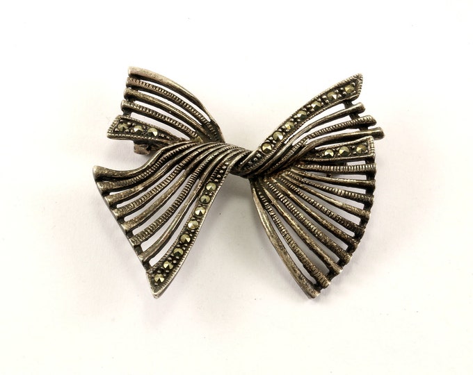 Vintage Bow Shape Marcasite Inlay Pin/Brooch 925 Sterling BB 939