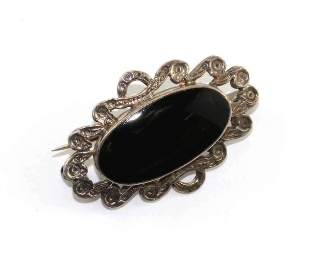 Vintage Oval Onyx Scroll Design Pendant Pin/Brooch 925 Sterling BB 657