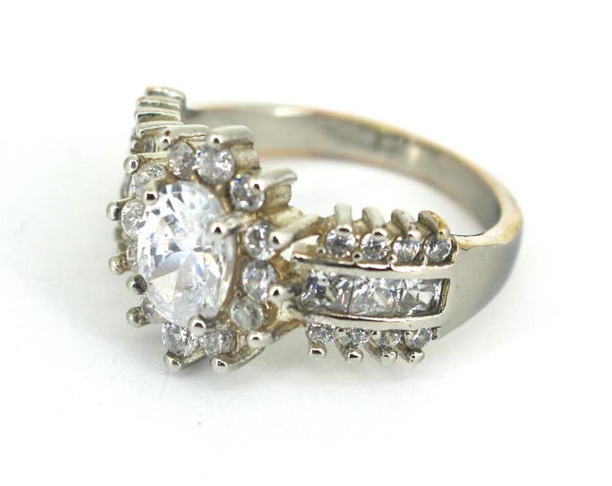 Vintage Size 7.75 Sparkling Oval White CZ Engagement Ring 925 Sterling Silver RG 4508