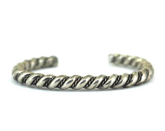 Vintage Size 5.75 In Southwest Twisted Rope Cuff Bracelet Sterling Silver BR 2634