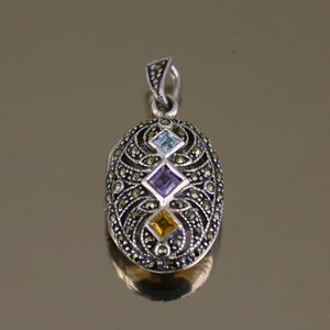 Vintage Oval Shiny Cut Scroll Art Deco Multi Color Crystals Marcasite Stones Locket Design Pendant 925 Sterling PD 2937