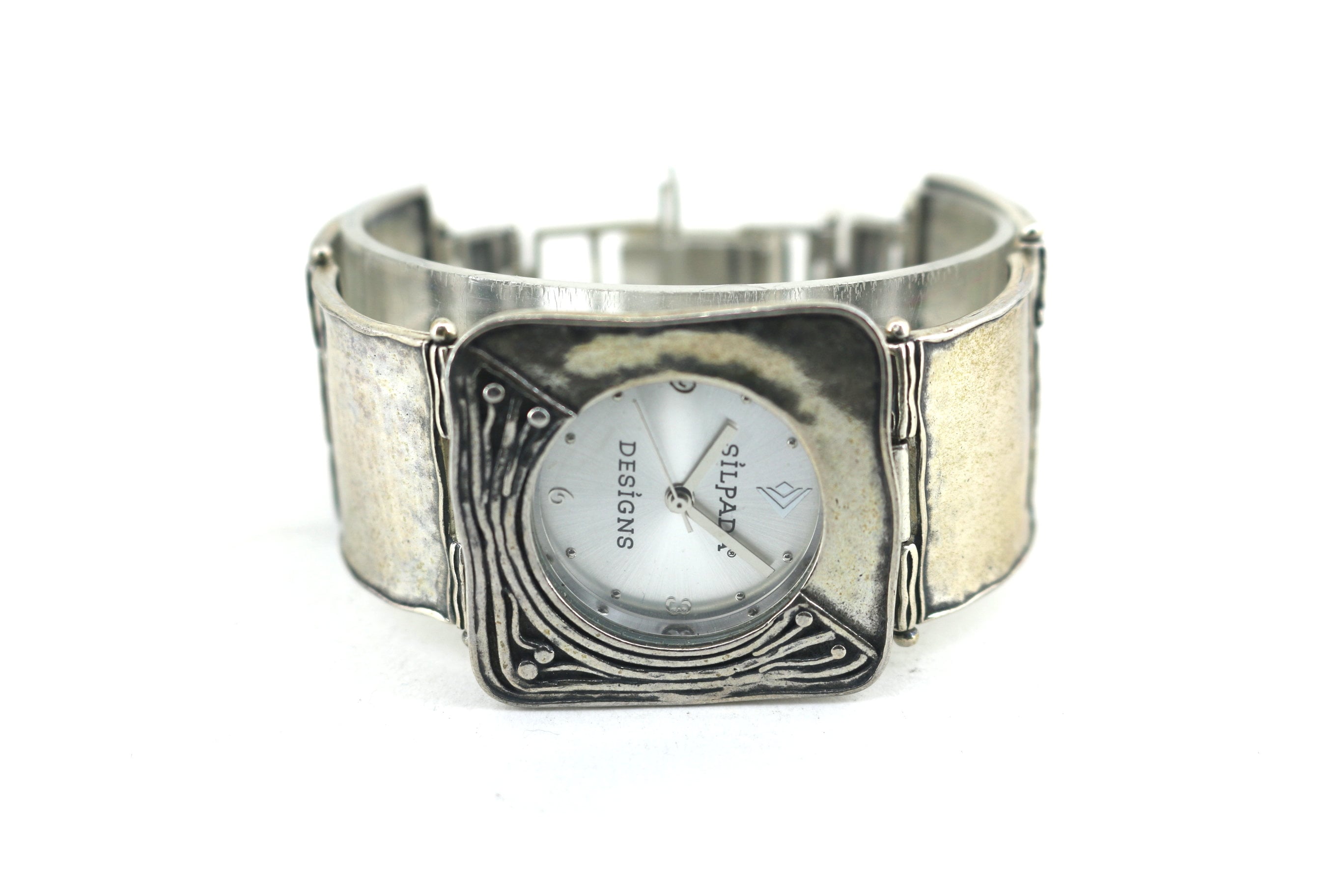 Silpada Sterling Silver Round Hammered Watch Sterling Silver Silpada Hammered Flat Round Pendant Necklace  main image 4
