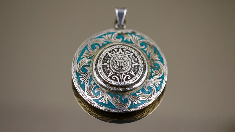 Vintage Large Round Shape Sun Maya Tribe Two Sided Floral Design Pendant 925 Sterling Silver PD 3