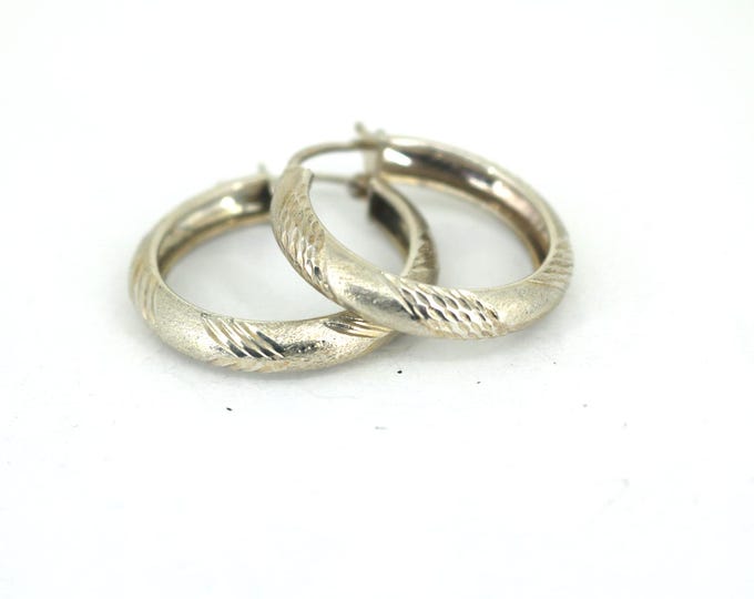 Vintage Minimalistic Textured  Hoop Earrings  925 Sterling Silver ER 1511