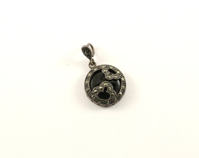 Vintage Round Black Onyx Floral Marcasite Design Pendant 925 Sterling  PD 2167