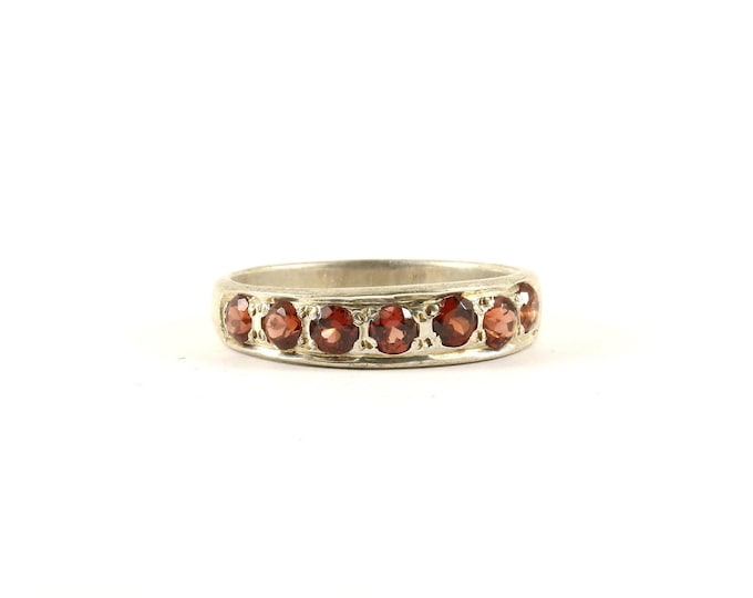 Vintage Small Red Crystals Band Design Ring 925 Sterling Silver RG 4123