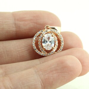 Pingente com design CZ banhado a ouro rosa brilhante 925 Sterling PD 419