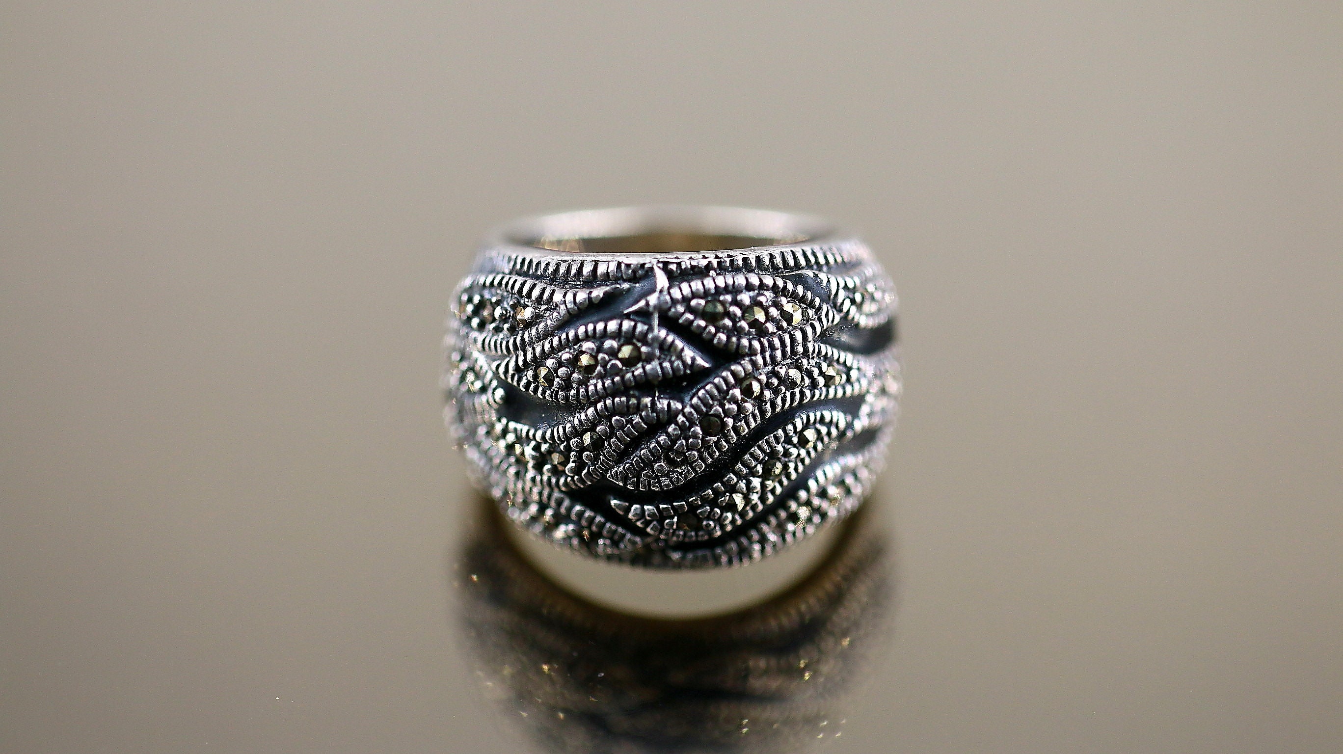 Fire and ice 2024 green ring paparazzi