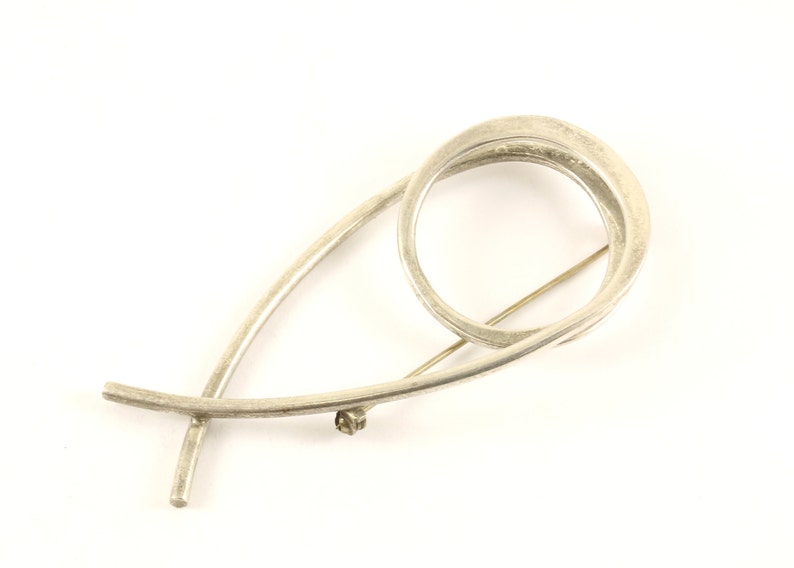 Vintage Silver Large Fish Symbol Design PinBrooch 925 Sterling BB 1579