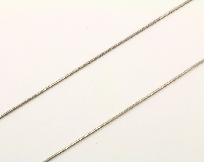 Vintage 16 Inch Italy Thin Herringbone Chain Necklace 925 Sterling NC 926