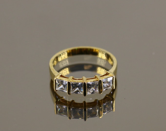 Vintage Size 7.75 Shiny White Square Crystals CZ Yellow Gold Plated Design Ring 925 Sterling Silver Size 7.75 Rg 3894G