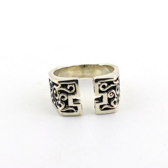 Vintage Men Celtic Scrolls Open Cross Cut Design Signet Ring Vintage Men Celtic Scrolls Open Cross Cut Design Signet Ring