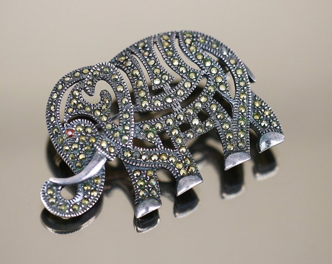 Vintage Antique Elephant Marcasite Stones Design Brooch Pin Sterling Silver 925 BB 007