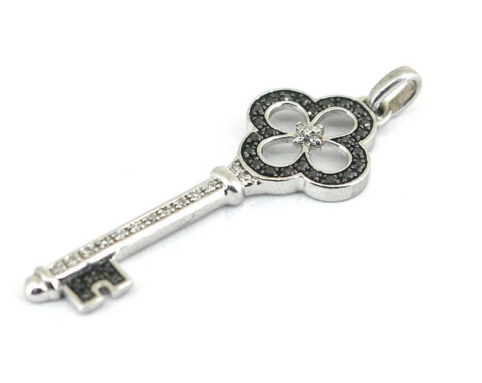 Vintage Key Shape Inlaid Real Natural White& Black Diamond Pendant 925 Sterling PD 1471
