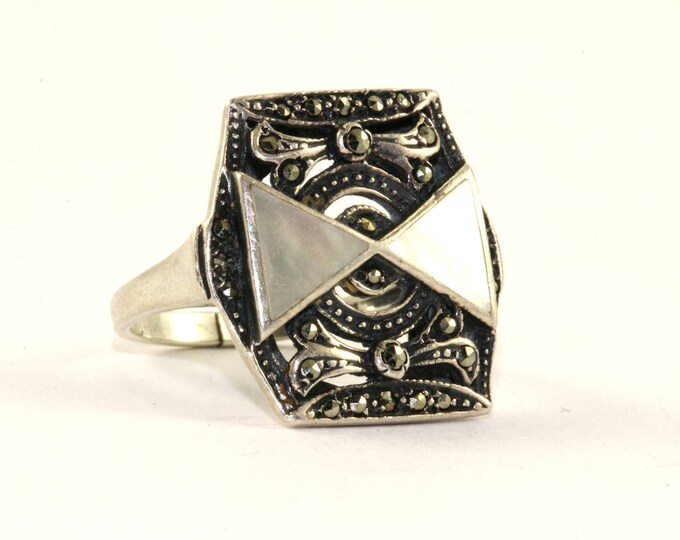 Vintage Size 6.25 Mother Of Pearl Marcasite Inlay Ring 925 Sterling Silver RG 2306