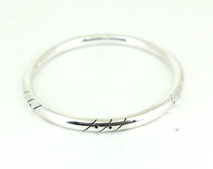 Vintage Hinged Ribbed Design Bangle Bracelet Sterling Silver BR 083
