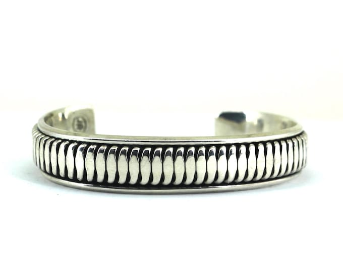 Vintage Mexico Textured  Cuff Bracelet 925 Sterling BR 3479
