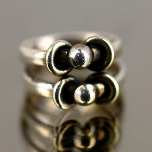 Vintage Women Double Knot Beads Ring 925 Sterling Silver Size 6 RG 3743