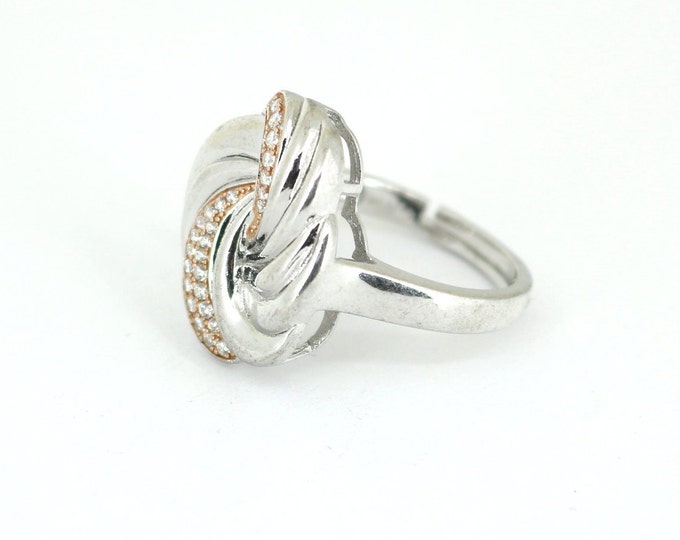 Vintage Size 8 Infinity Scalloped Knot CZ Crystals Design Cocktail  Ring 925 Sterling Silver RG 106