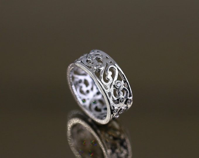 Vintage Size 8 Floral Scroll Leaves White Shiny Crystals CZ Nature Design Band Ring 925 Sterling Silver  Rg 618