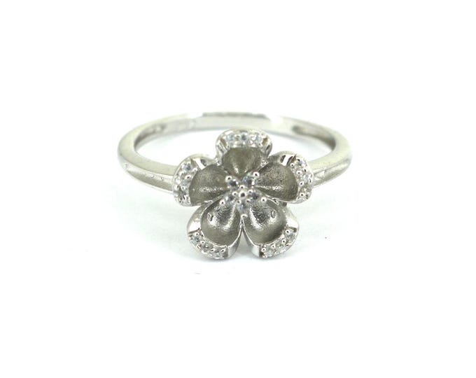 Vintage Elegant White Crystals CZ Flower Ring 925 Sterling RG 2066