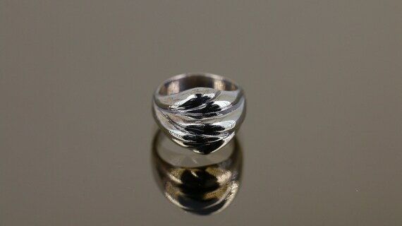 Vintage Size 6.75 Shiny SU Scroll Simple Plain De… - image 5