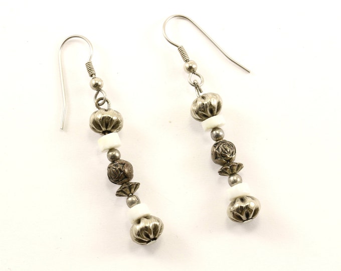 Vintage Beautiful Floral Beads Beaded Design Drop/Dangle Earrings Sterling Silver ER 1198