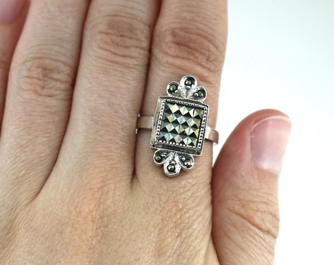 Vintage Size 6.75 Oval Marcasite Cocktail Ring 925 Sterling RG 1213