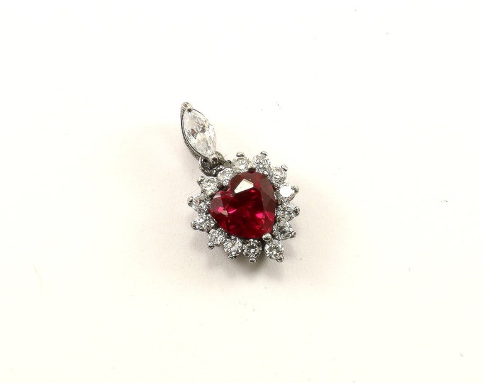 Vintage Beautiful Small Heart Crystals CZ Design Pendant 925 Sterling  PD 2168