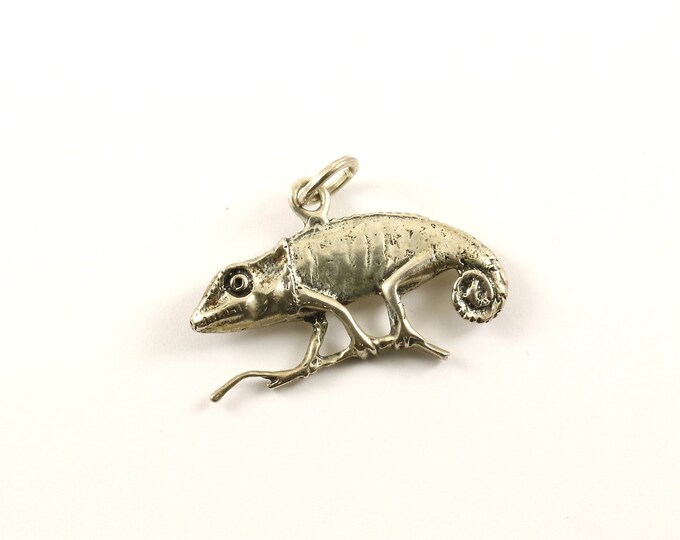 Vintage Beautiful Chameleon Lizard Design Pendant 925 Sterling  PD 1193