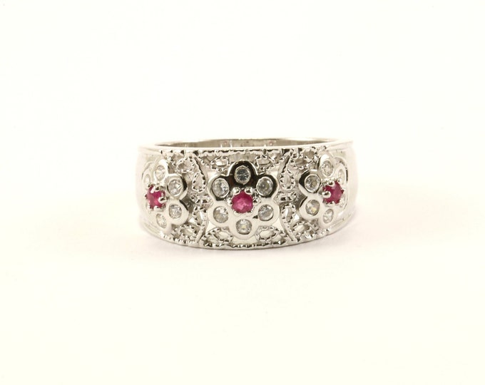 Vintage Size 7 Flowers Floral Crystals Design Band Ring 925 Sterling RG 1542