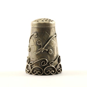 Vintage Floral Design Sewing Thimble 925 Sterling Silver OT 139-E