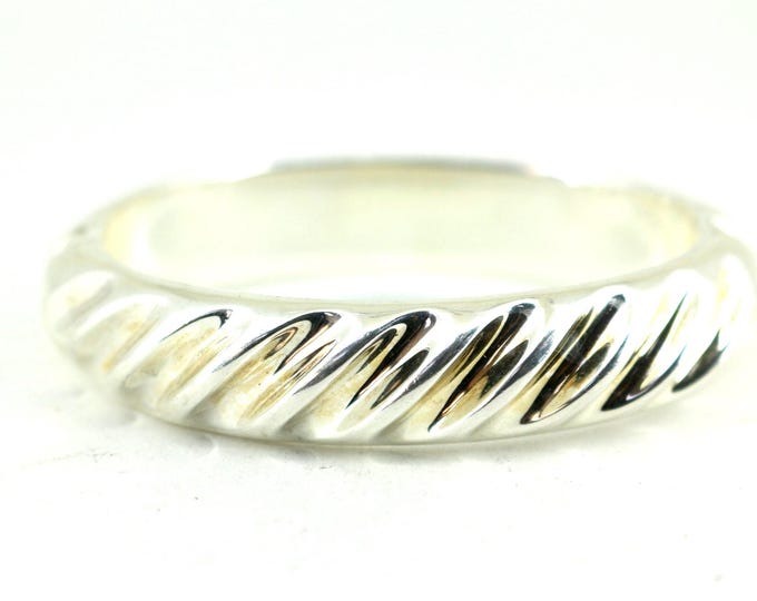 950 Italy Ribbed Hollow Hinged Bangle Bracelet Silver BR 014