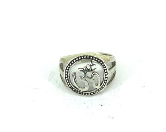 Vintage Size 6 Ohm Triple Band Design Ring 925 Sterling Silver RG 320