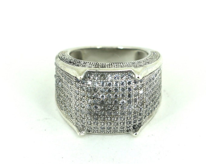 Vintage Size 8 Round Cut Iced Out CZ Band Design Ring 925 Sterling Silver RG 2530