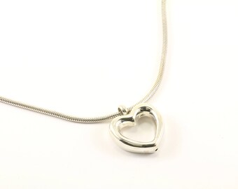 Vintage Modern Polished Heart Necklace 925 Sterling Silver NC 1302Q