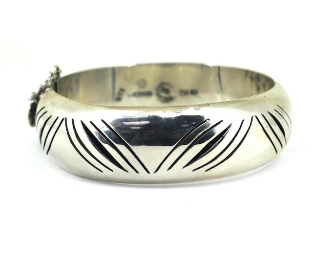 Vintage Mexico Taxco Grooved Hinged  Bangle Bracelet 925 Sterling Silver BR 205