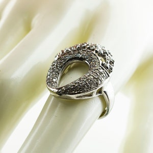 Size 7.25 Mobius Strip  Shape White CZ Design Vintage Handmade Statement Ring 925 Sterling Silver RG 4288Q