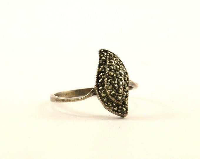 Vintage Size 8.25 Wave Shape Marcasite Design Ring 925 Sterling Rg 2318(401754705040)