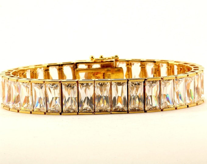 Vintage Emerald Crystals 14K Gold Plated Tennis Bracelet Size 7.25 in Sterling 925 Silver Br 466