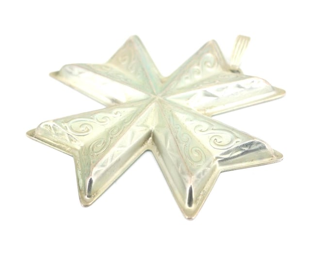 Vintage 1977 Reed and Barton Christmas Cross Ornament 925 Sterling Silver PD 2496
