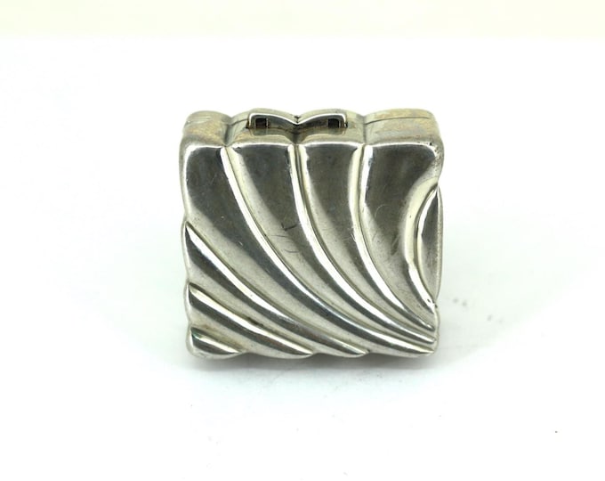 Vintage Sterling Silver Volupte Pend  Pill Box OT 078