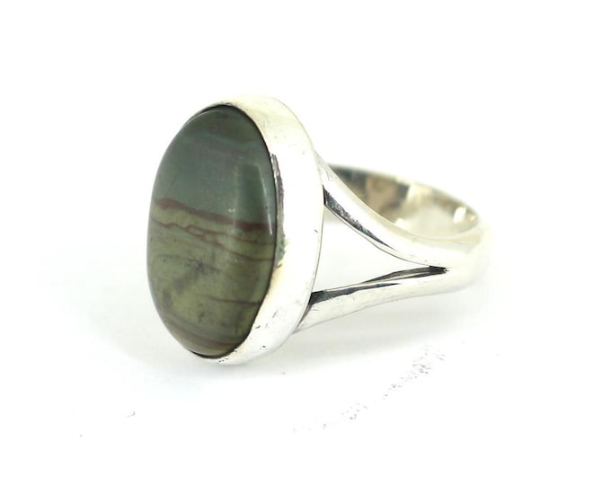 Vintage Size 7.5 Oregon Gary Green Jasper Cut Design Ring 925 Sterling Silver Ring RG 1772