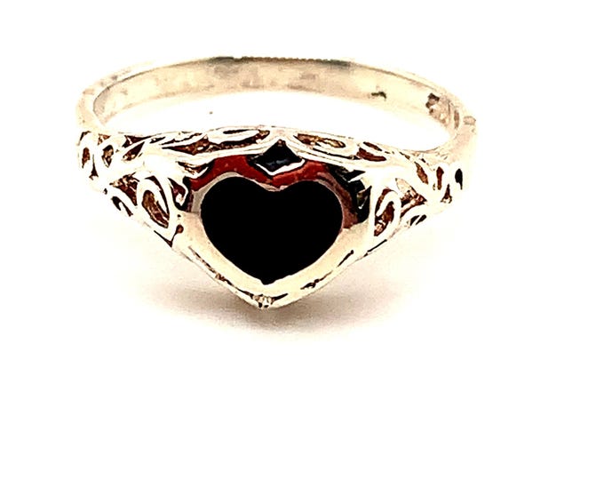 Vintage Ring | Black Onyx Stone Ring | Heart Design Ring | Cut Design Ring | Sterling 925 Silver Ring  | Ring Size 6 | RG 4439n